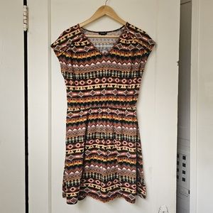 Tribal pattern dress (M)